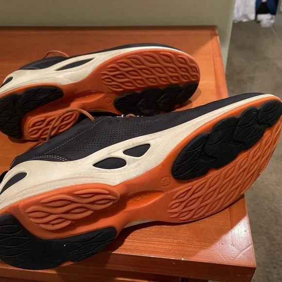ECCO brand men’s 12-12.5, good condition - Picture 3 of 8